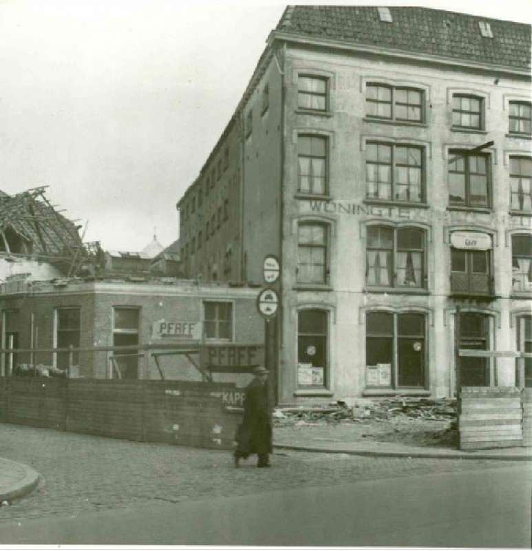 Walstraat hoek Van Loenshof Oude Bedrijfspand van Gerh. Jannink aan het Van Loenshof.jpg