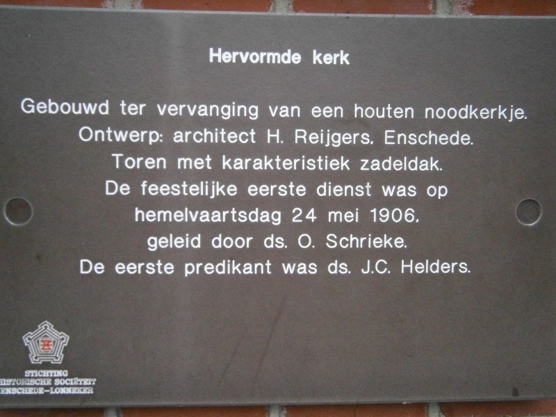 Gronausestraat 1200 Glanerbrug, de Hervormde kerk. monumentenbord nr. 55.JPG