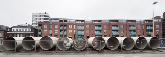 Oldenzaalsestraat rioolbuizen voor waterberging 31-1-2019...jpg