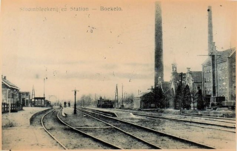 Boekelo stoomblekerij en station.jpg