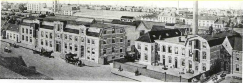 Molenstraat Textielfabriek S.J. Menko en Zn 1915.jpg