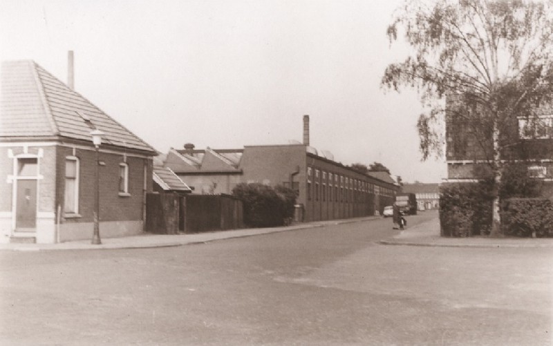 Bleekweg Fabriekshal Hardick en Seckel op de hoek met de Getfertweg 1967.jpg
