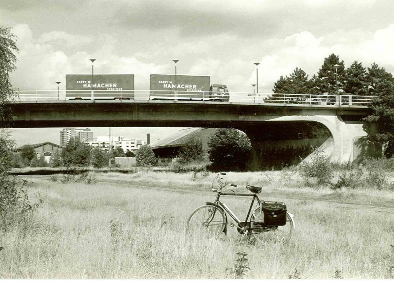 Wethouder Nijkampbrug 1979 Emplacement Zuiderspoor bij Brug Zuid.jpg