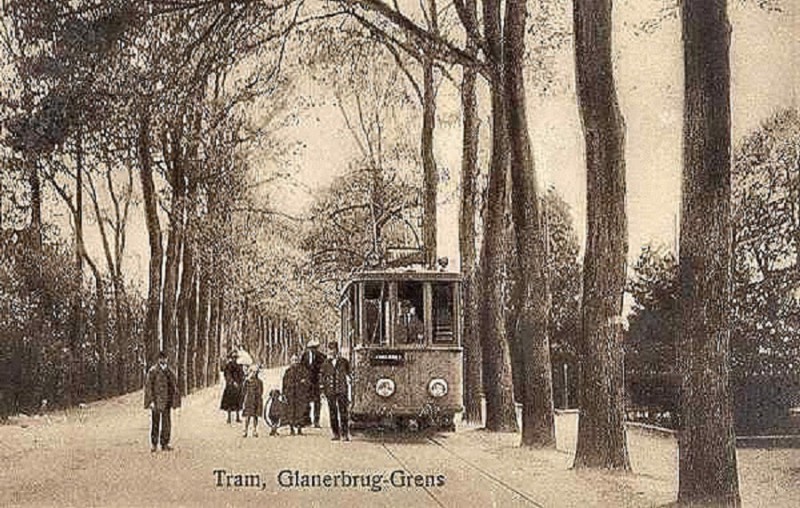 grensovergang met tram.jpg