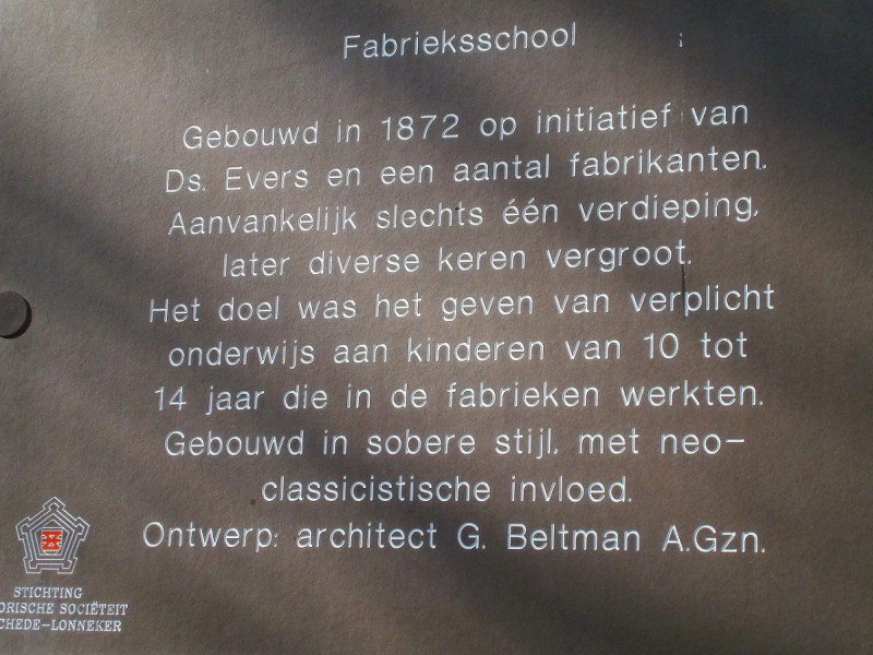 Noorderhagen fabrieksschool monumentenbord.JPG