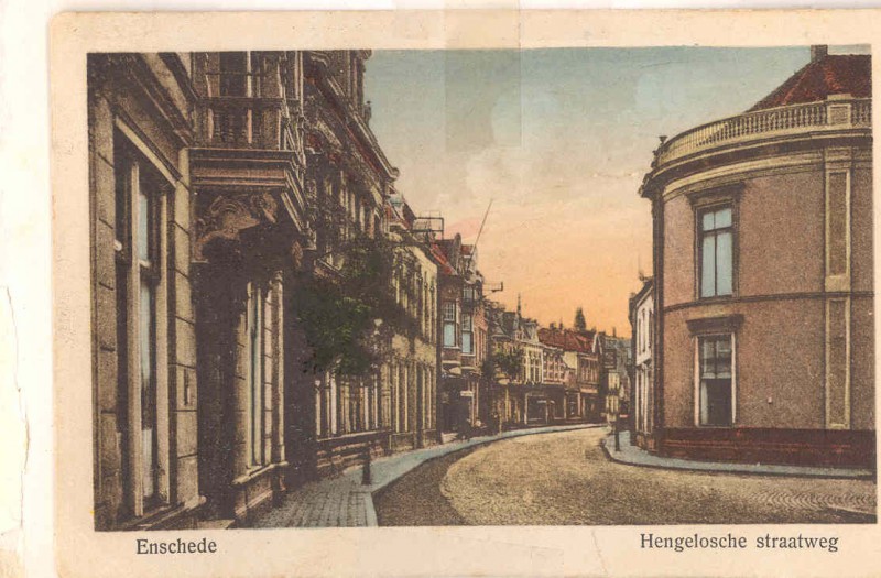 Hengelosche straatweg ca. 1924 nu Korte Hengelosestraat.jpg