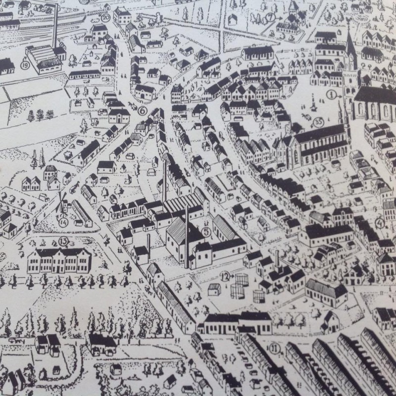 H.J. van Heekplein plattegrond 1923 nr. 12 gasfabriek, markt met oude fontein.jpg