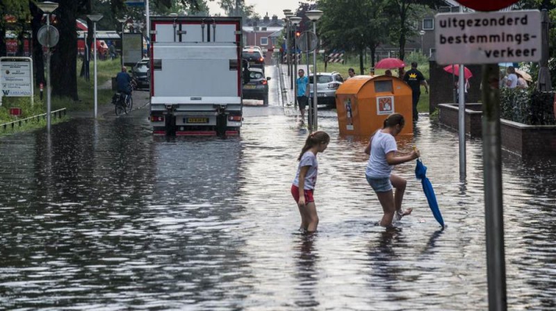wateroverlast in Enschede.jpg