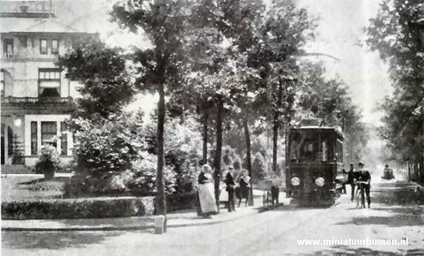 Marthalaan hoek Gronauschestraat villa Ravenhorst tram 1908.jpg