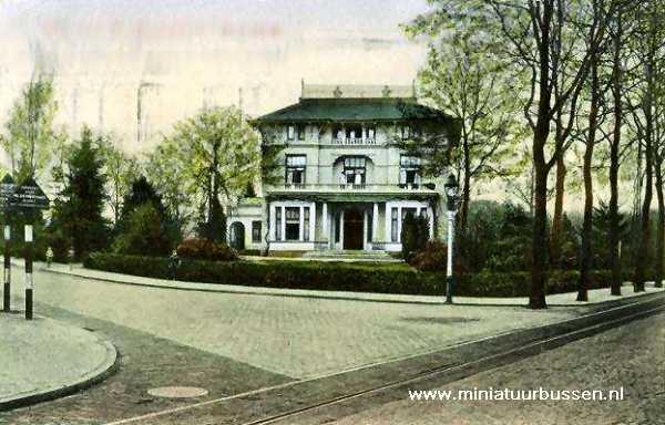 Gronauschestraat hoek Marthalaan villa Ravenhorst tram 1908.jpg