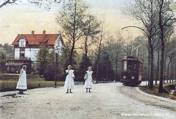 Gronausestraat tram richting kruispunt Oliemolensngel. 1908.jpg
