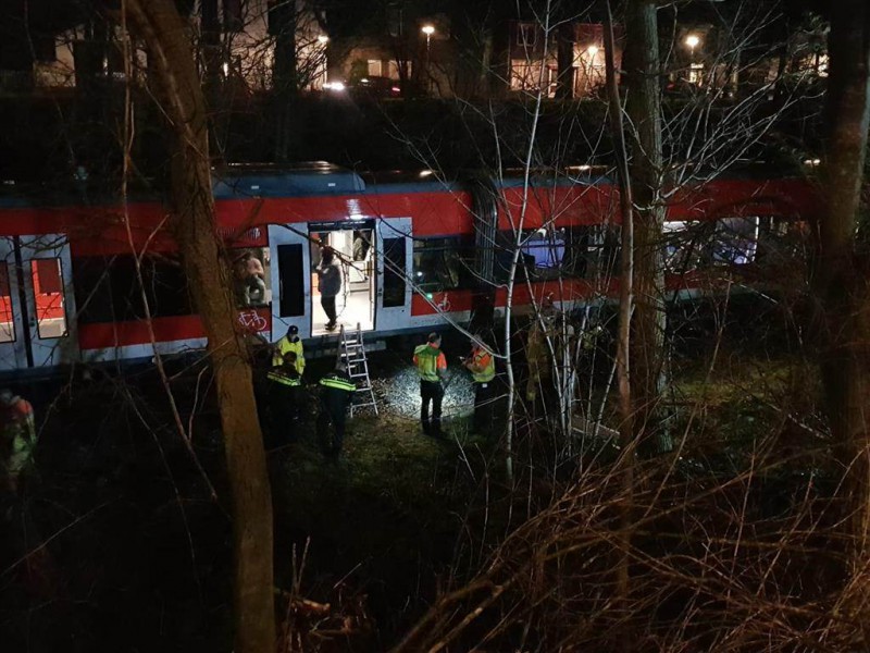 Welke schade veroorzaakte de ontspoorde trein in Enschede.jpeg