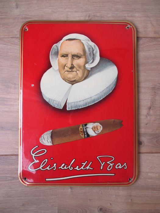 Elisabeth Bas sigaren.jpg