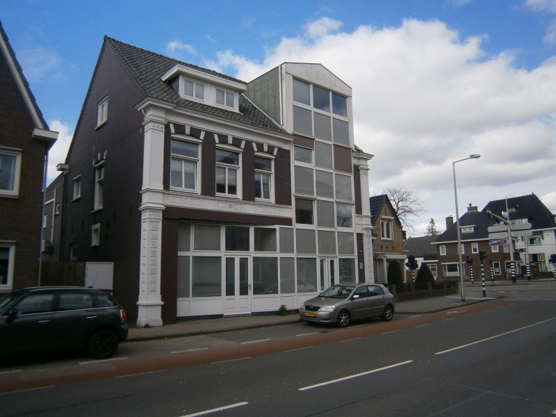 Oldenzaalsestraat 141 hoek Lasondersingel.JPG