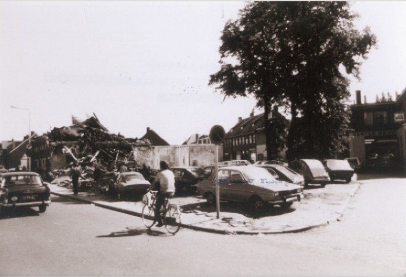 Lipperkerkstraat 52 Buitenzijde broodfabriek De Korenschoof van dhr. Klokgieters, verwoest door brand.jpg