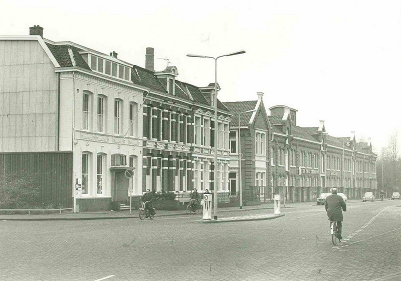 Stationsplein vroeger Parkweg 13 Textielfabriek ter Kuile Cromhoff 1972.jpg