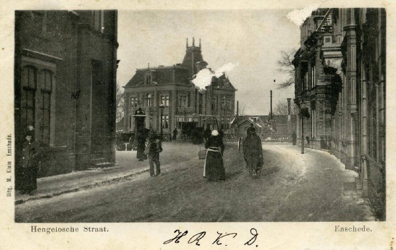 Molenstraat 1 hoek Hengelosestraat  met villa Ledeboer later pension Kleiboer..jpg