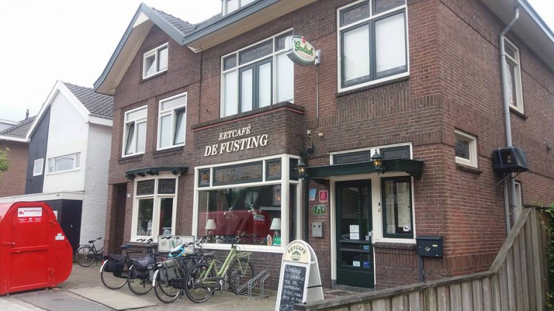 Hengelosestraat 281 eetcafe De Fusting.jpg