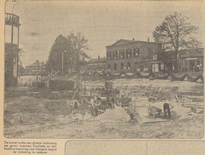 Parkweg tunnel nadert voltooiing. krantenfoto 4-6-1937.jpg
