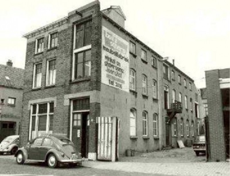 Zuiderhagen 57 fabriek Boll en Scharp vroeger meubelfabriek Menkens & Zonen.jpg