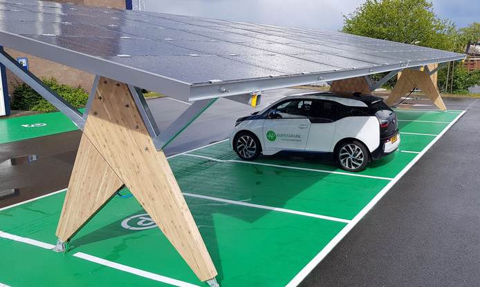 Proef met groene zonne-carport in Enschede.jpg