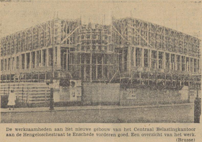 Hengelosestraat 75 werkzaamheden nieuw belastingkantoor krantenfoto Tubantia 9-9-1940.jpg