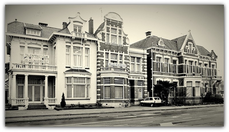 Haaksbergerstraat 60-64 villa's met o.m. Volksuniversiteit.jpg