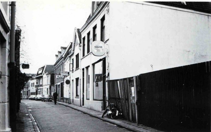 Walstraat 73 Vanaf Marktstraat met panden westzijde 1978.jpg