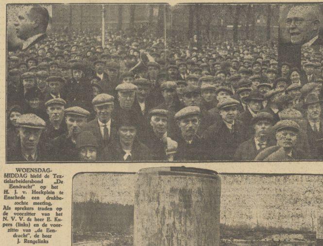 Van Heekplein toespraak Textielarbeidersbond De Eendracht ivm staking krantenfoto Tubantia 21-1-1932.jpg