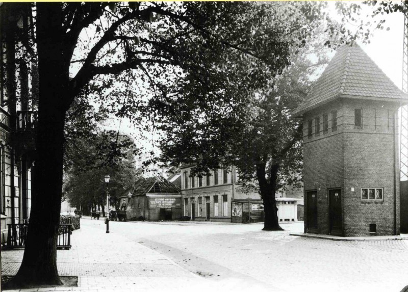 Hengelosestraat 79 Richting centrum t.h.v. café de Hooiberg, 25-9-1930.jpg