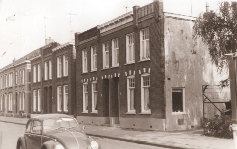 Soendastraat 50 Voorzijde woningen 1967.jpg