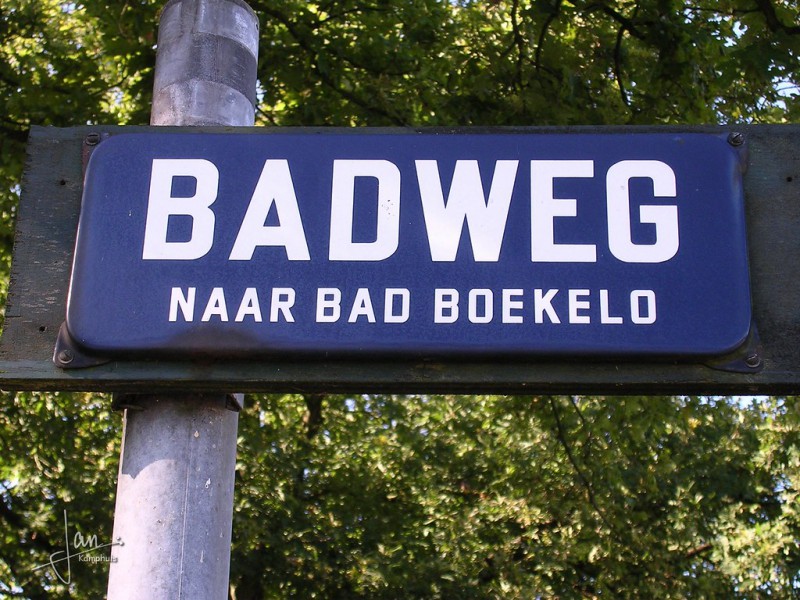 Badweg straatnaambord.jpg