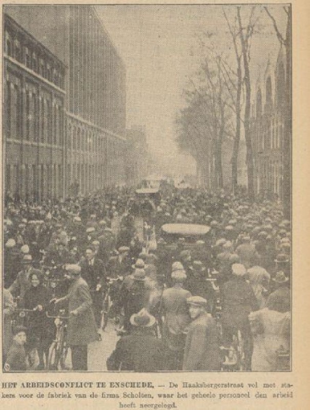 Haaksbergerstraat J.F. Scholten staking krantenfoto 1-12-1931.jpg