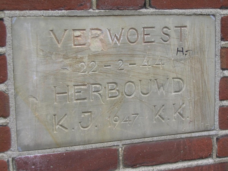 gevelsteen herbouwd pand Usselerweg.jpg