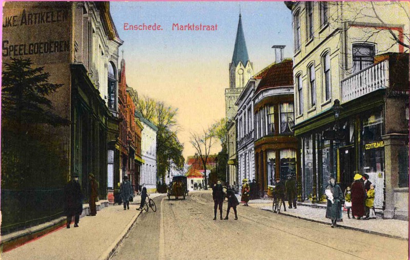 Marktstraat links pand nr. 6 richting Markt 1915..jpg