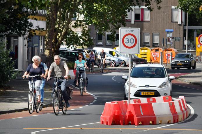 Enschede wil een maximumsnelheid van 30 km per uur in het hele binnensingelgebied.jpg