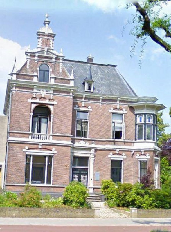 Hengelosestraat 98 gebouwd in 1896 voor W.H. van Heek.jpg