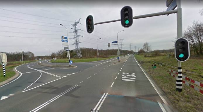 Oostweg kruising N35 volwaardige afslag Glanerbrug krijgt tweede kans 16-8-2019.jpg