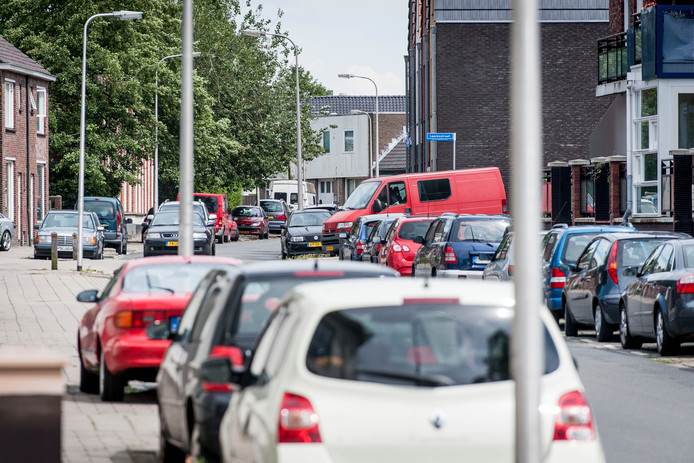 Betaald parkeren tot over de singel in Enschede.jpg