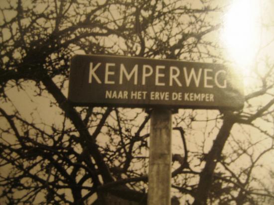 Kemperweg straatnaambord.jpg