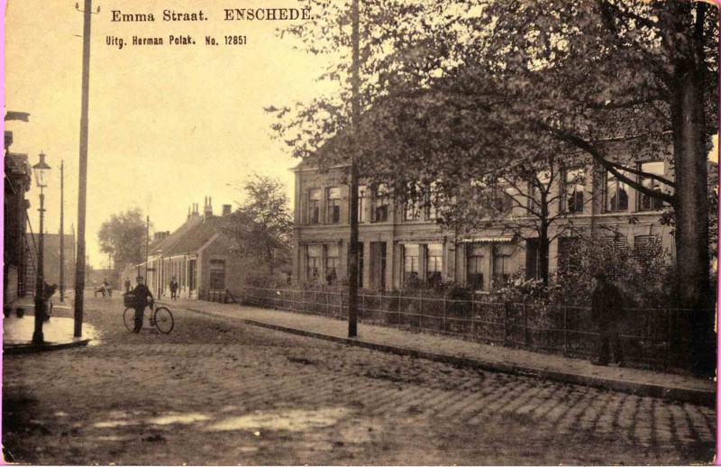 Emmastraat 2-8 1904.jpg