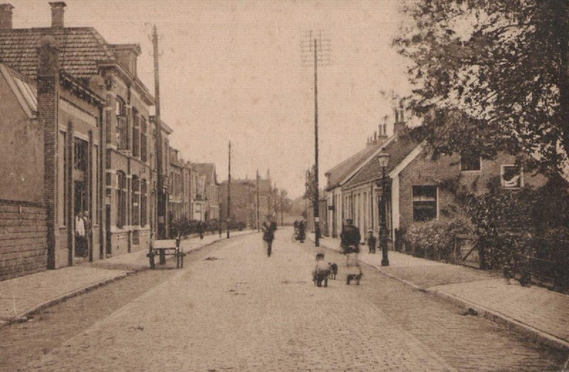 Emmastraat 10 rechts en 13 links.jpg