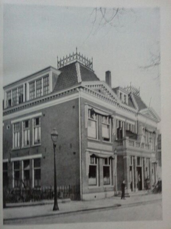 Nijverheidstraat 11 vroeger gebouw ziekenfonds Enschede en Lonneker (2).jpg