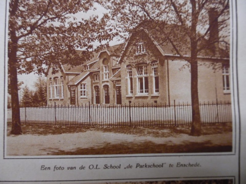 Parkschool o.l. school.jpg