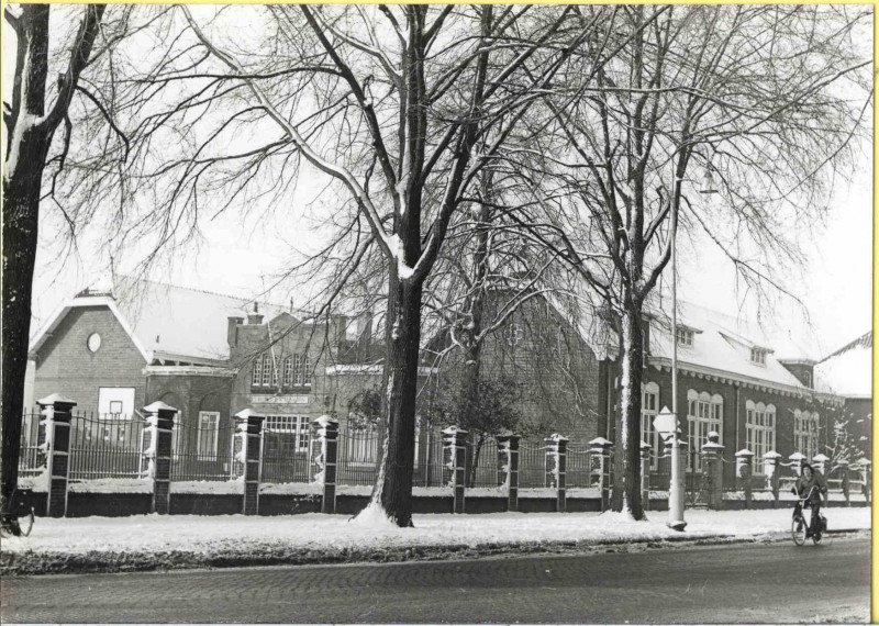 Volksparksingel volksparkschool 1983.jpg