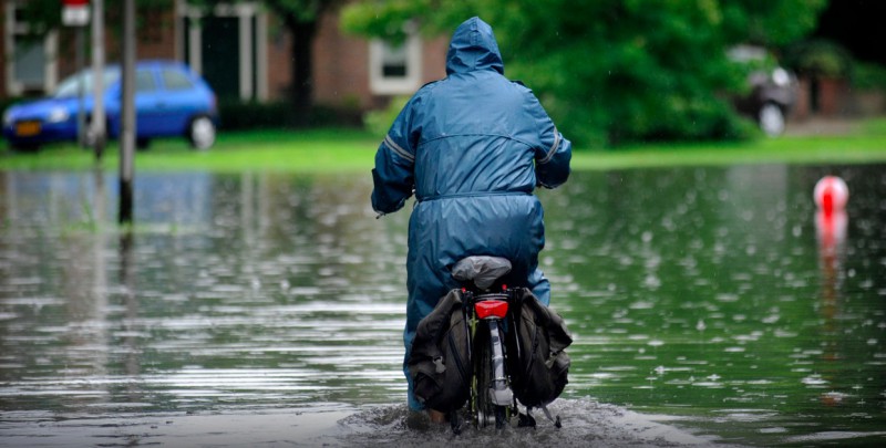 Ondanks regenval van laatste weken nog steeds neerslagtekort in Enschede.jpg