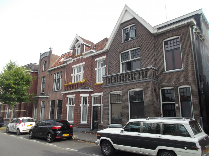 Emmastraat 125-129.JPG