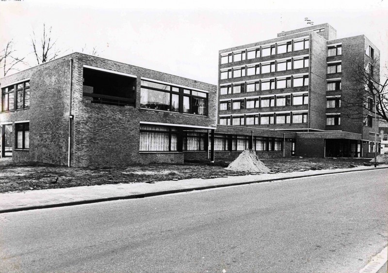 Molenstraat 74 Het nieuwe pand van Het Leger des Heils 1979.jpg