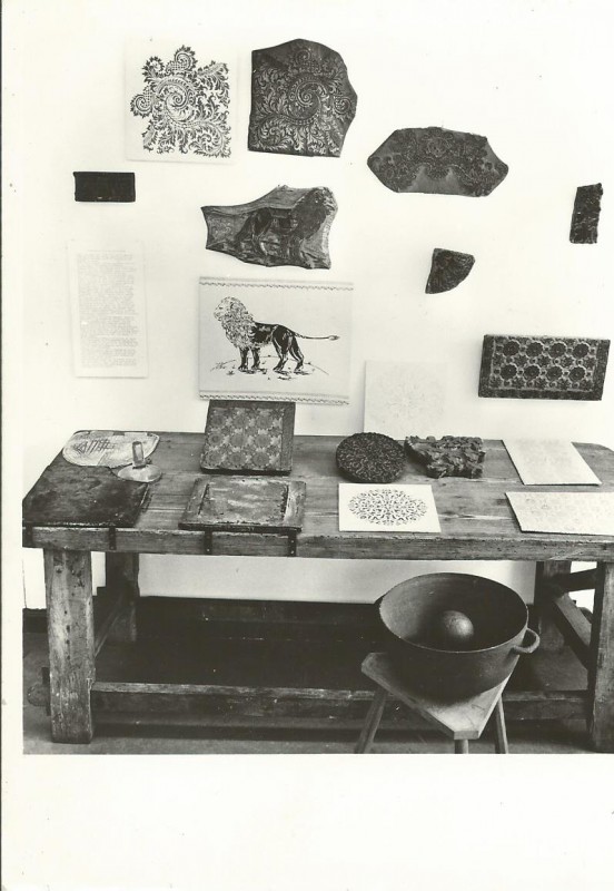 Boulevard 1945 Twents-Gelders Textielmuseum Enschede. Oude druktafel met antie.jpg