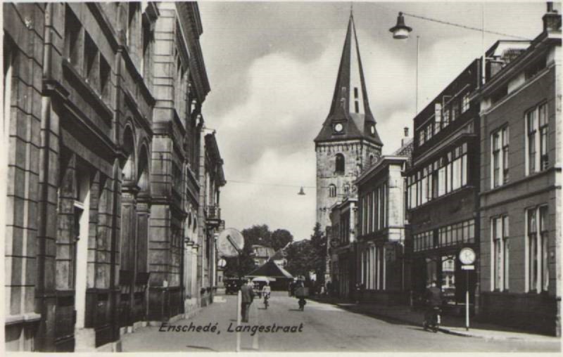 Langestraat 52 rechts richting Markt.jpg